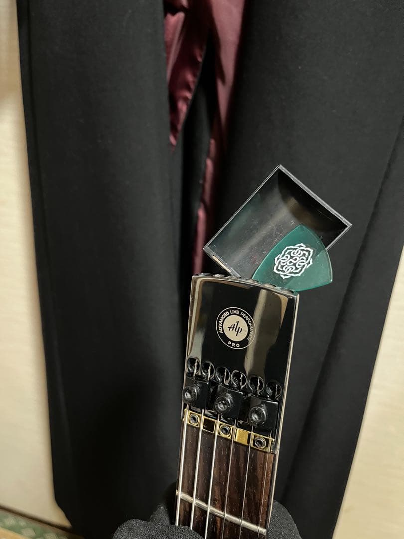 り*の様 エレキギター　ヘッドレス　ALP