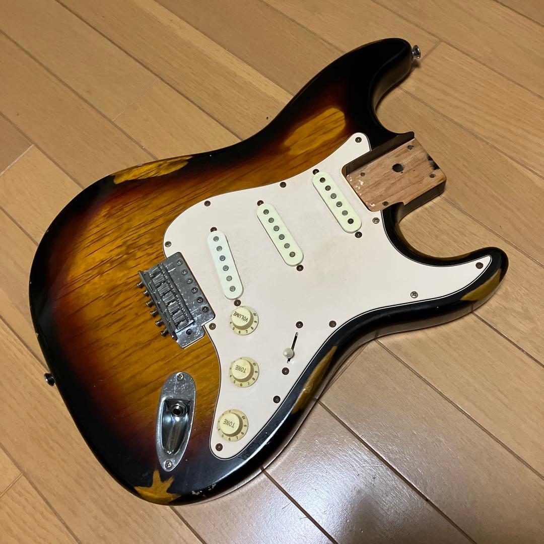 レリック仕様⭐︎ストラトキャスター サンバースト