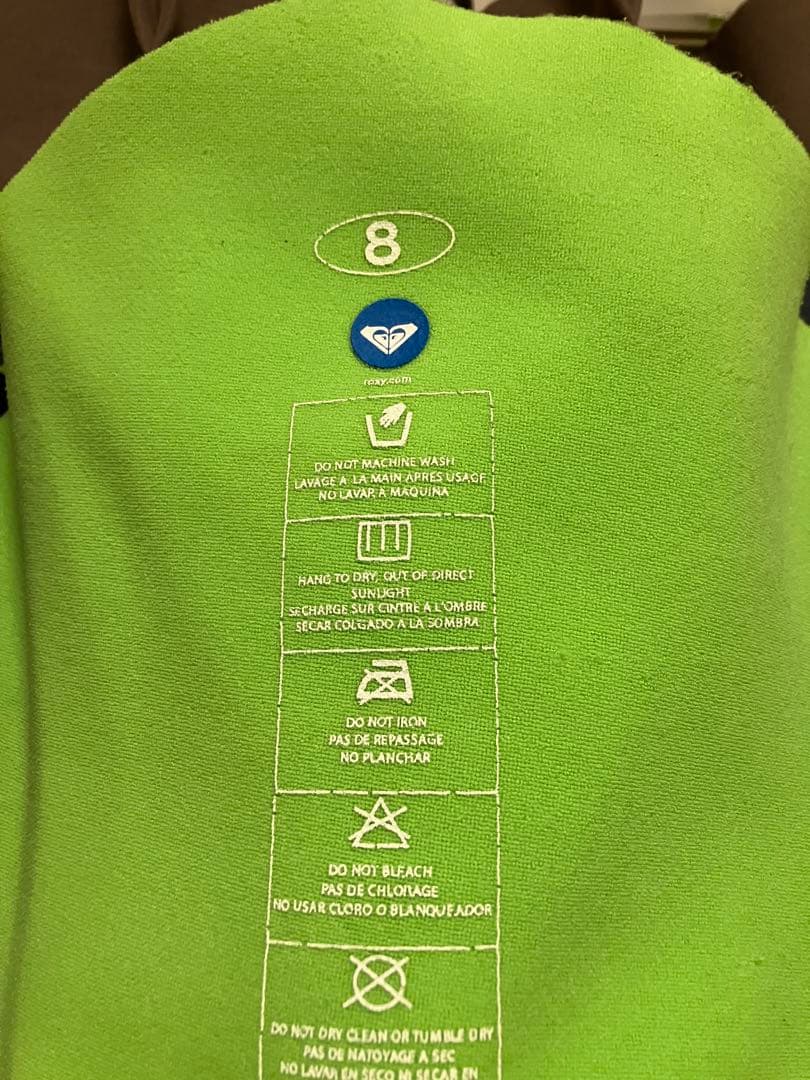 ROXY 秋冬春用　セミドライ　5×4×3ミリ