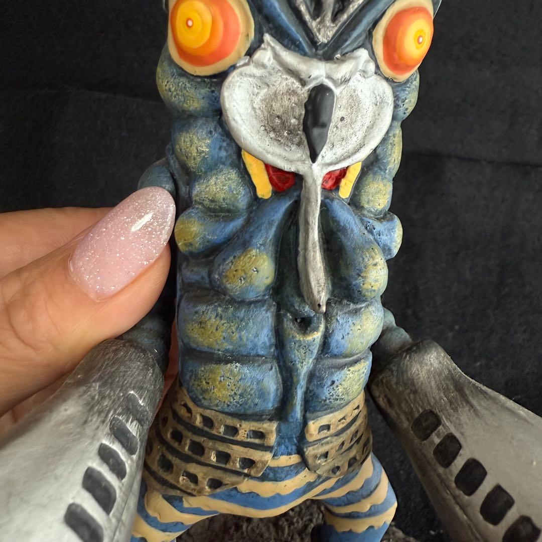 バルタン星人 おとなりのかいじゅう17.5cm フィギュア 台座付 ウルトラマン