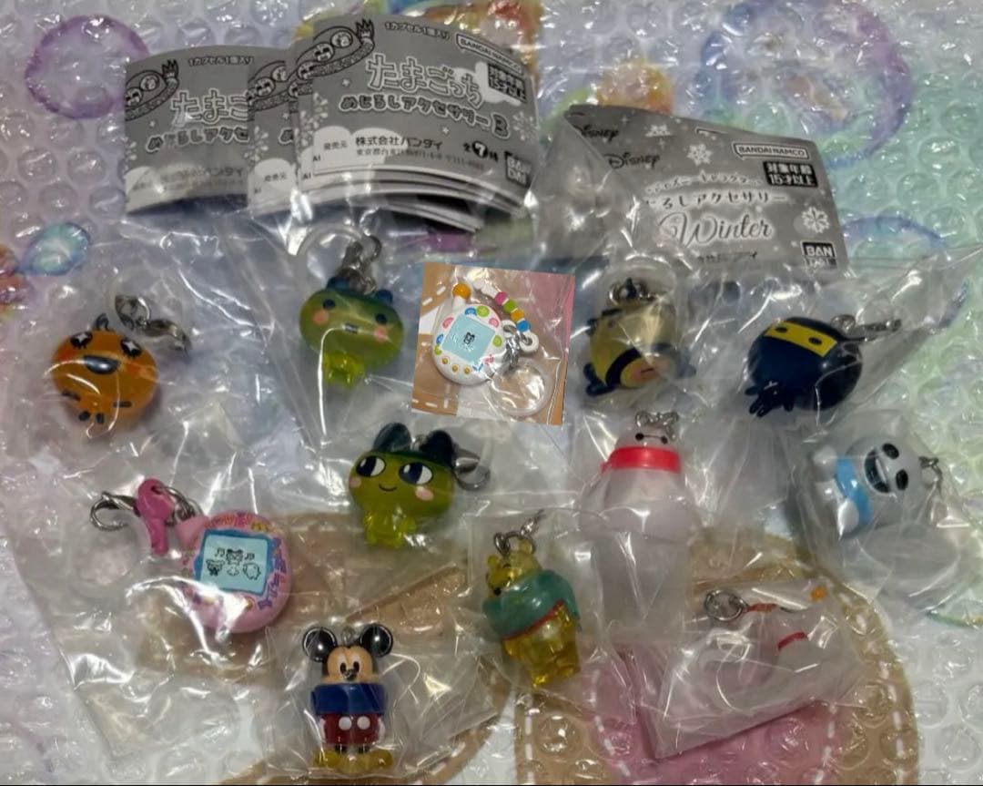 めじるしアクセサリーまとめ売り　28個　たまごっち　ディズニー　サンリオ