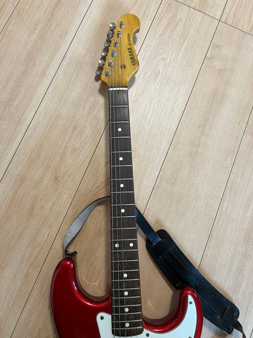 YAMAHA エレキギター　ST400R