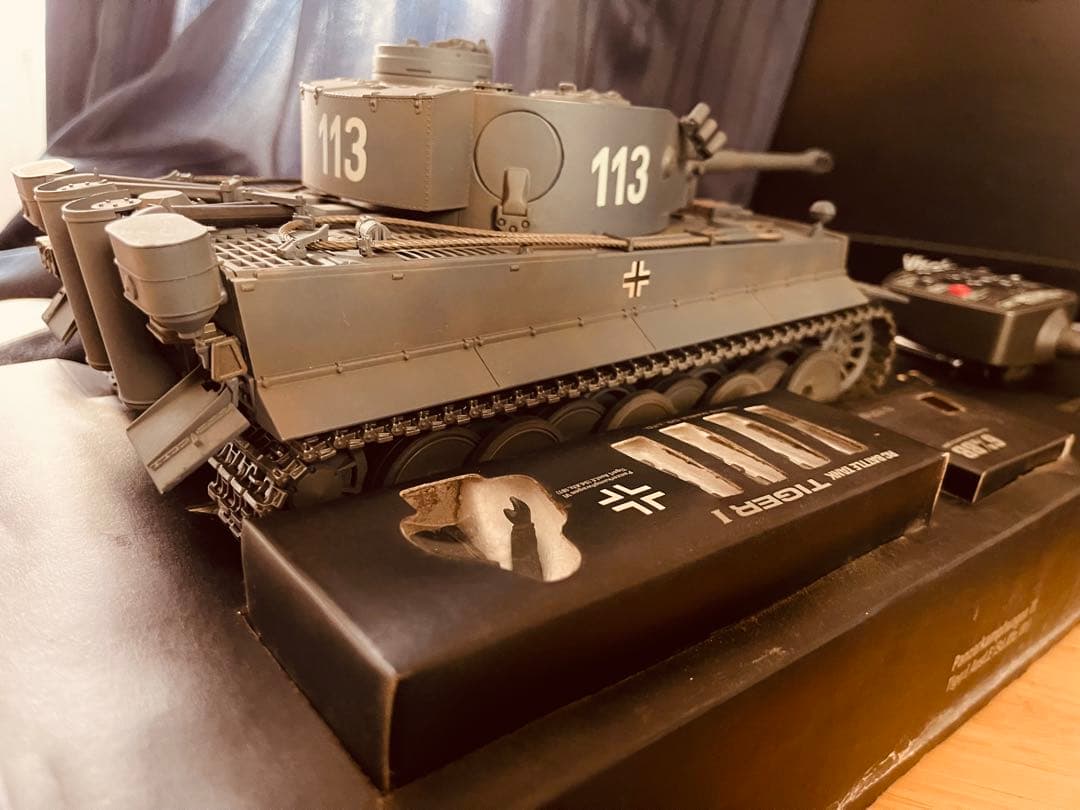 新品]東京マルイタイガ1 バトルタンク1/24 スケール