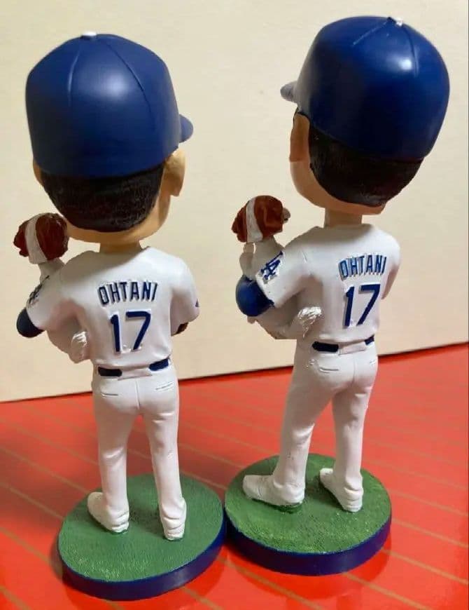 【激レア】【最新型実物】大谷翔平 ボブルヘッド 贋作&本物 2体セット