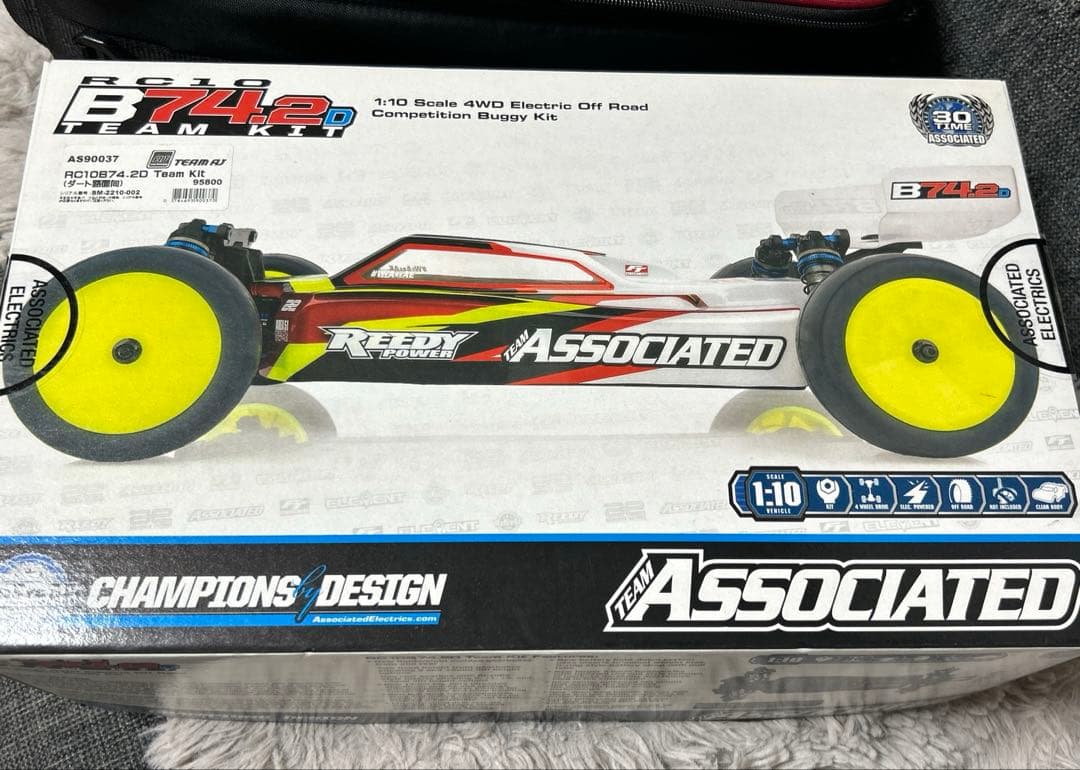 ASSOCIATED B74.2D ラジコン