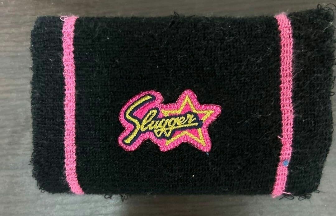 久保田スラッガー 　リストバンド　野球　ピンク　ブラック　非売品　限定