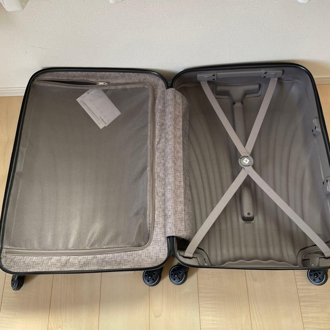 新品未使用　サムソナイト超軽量コスモライト　リニューアルモデル無料預入最大サイズ