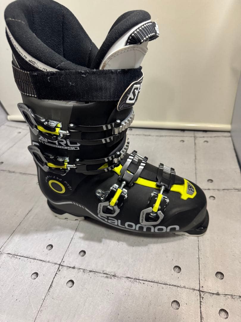 SALOMON スキーブーツ　28センチ
