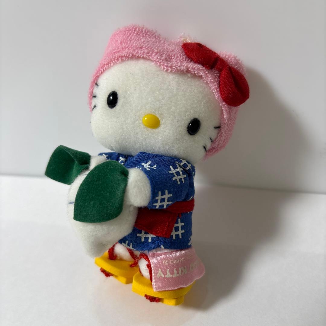 ハローキティ　ぬいぐるみキーホルダー　キティちゃん　鹿児島　桜島だいこん）
