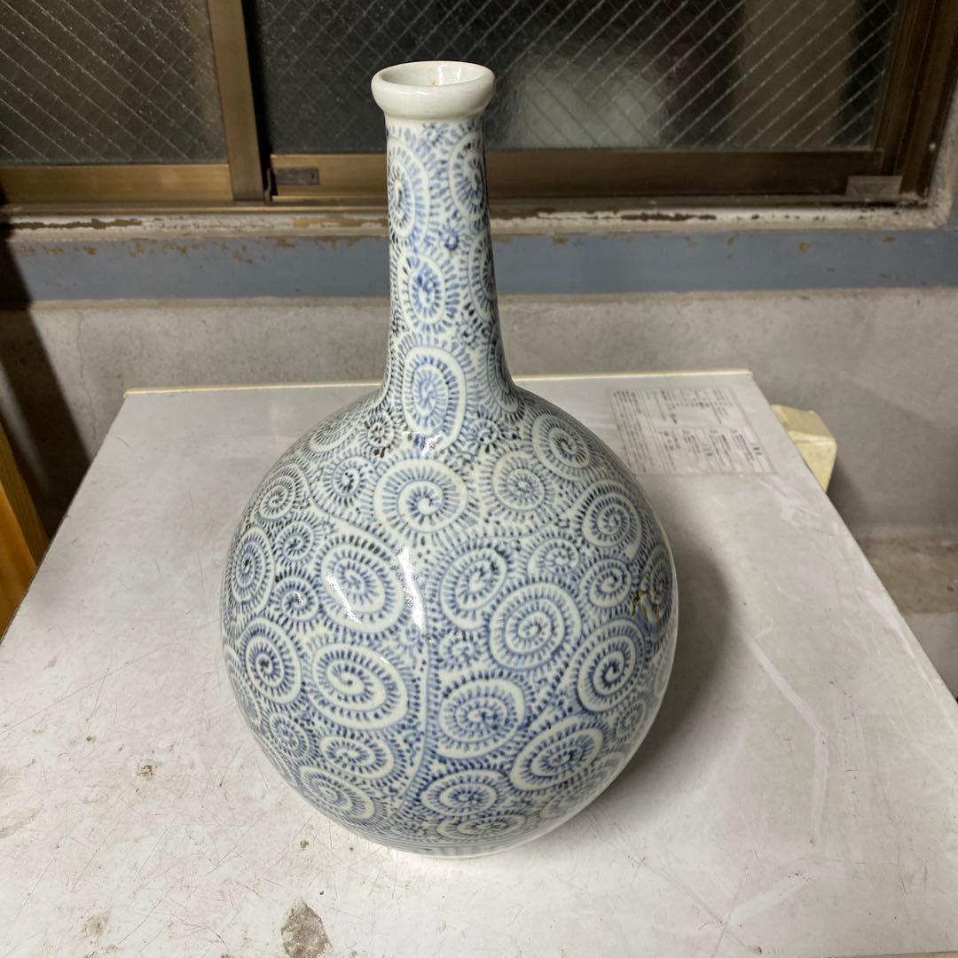 時代　タコ唐草　徳利　伊万里　直径19cmＸ高さ34cm