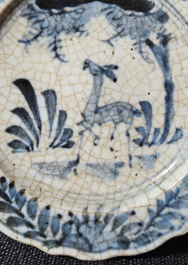 中国古美術　中国古陶磁器　中国古玩　中国南方系　青華　樹木に鹿の図　輪花　呉須皿