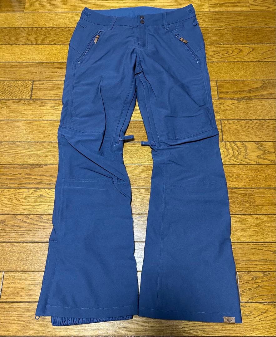 青いスノーボードパンツ