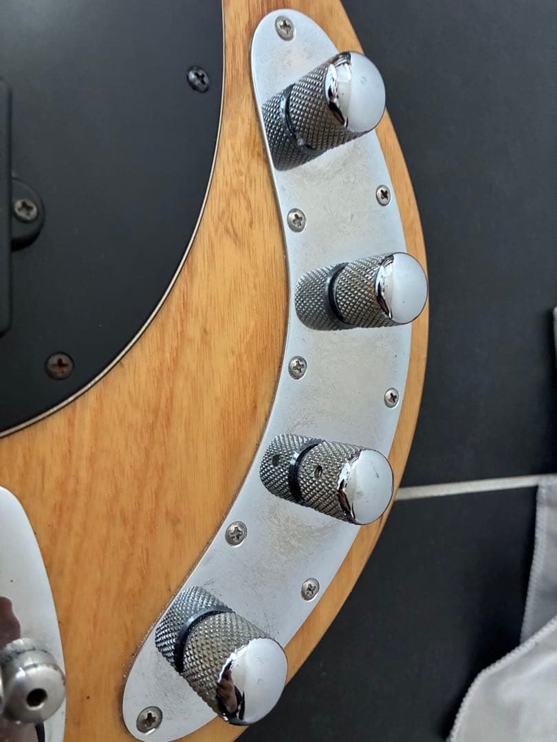 USA製MusicManStingRay1992年製 3BandEQナチュラル