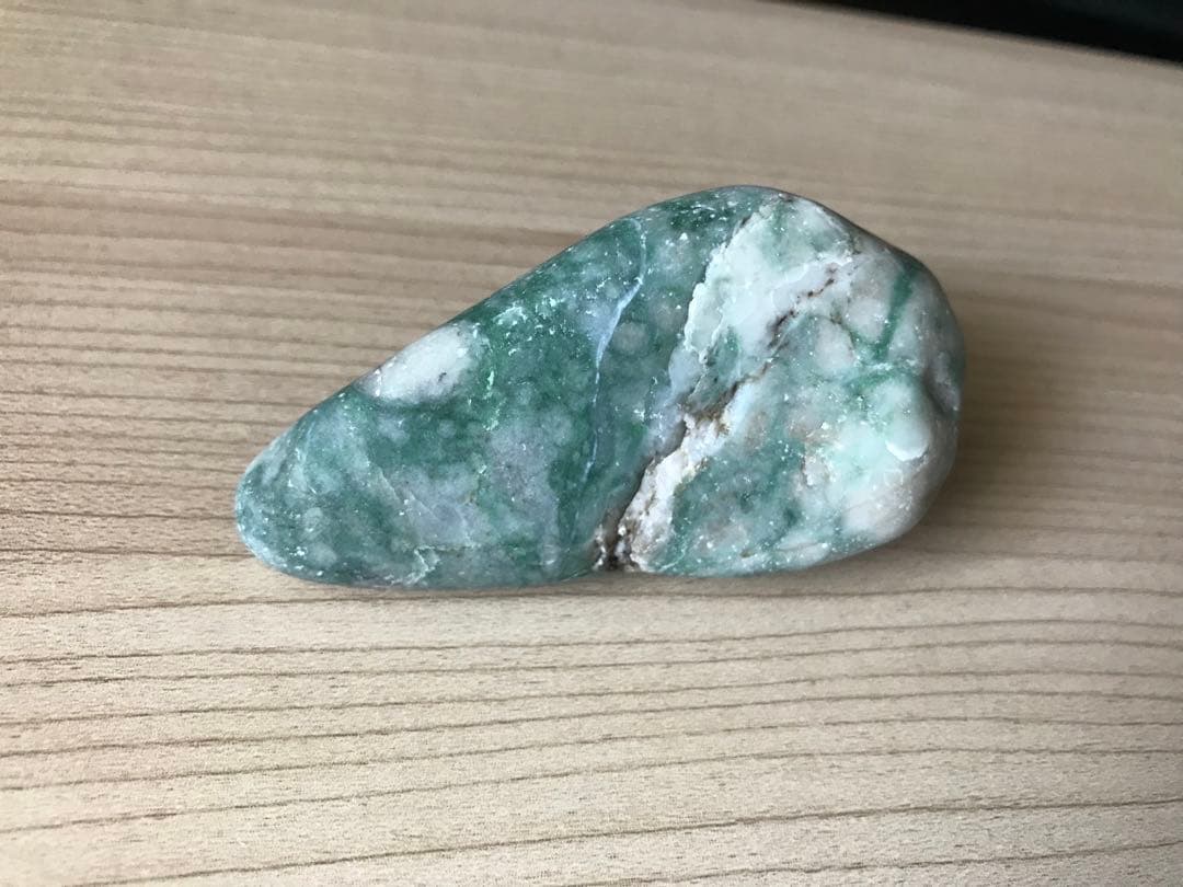 糸魚川翡翠　海石　親不知海岸　158g