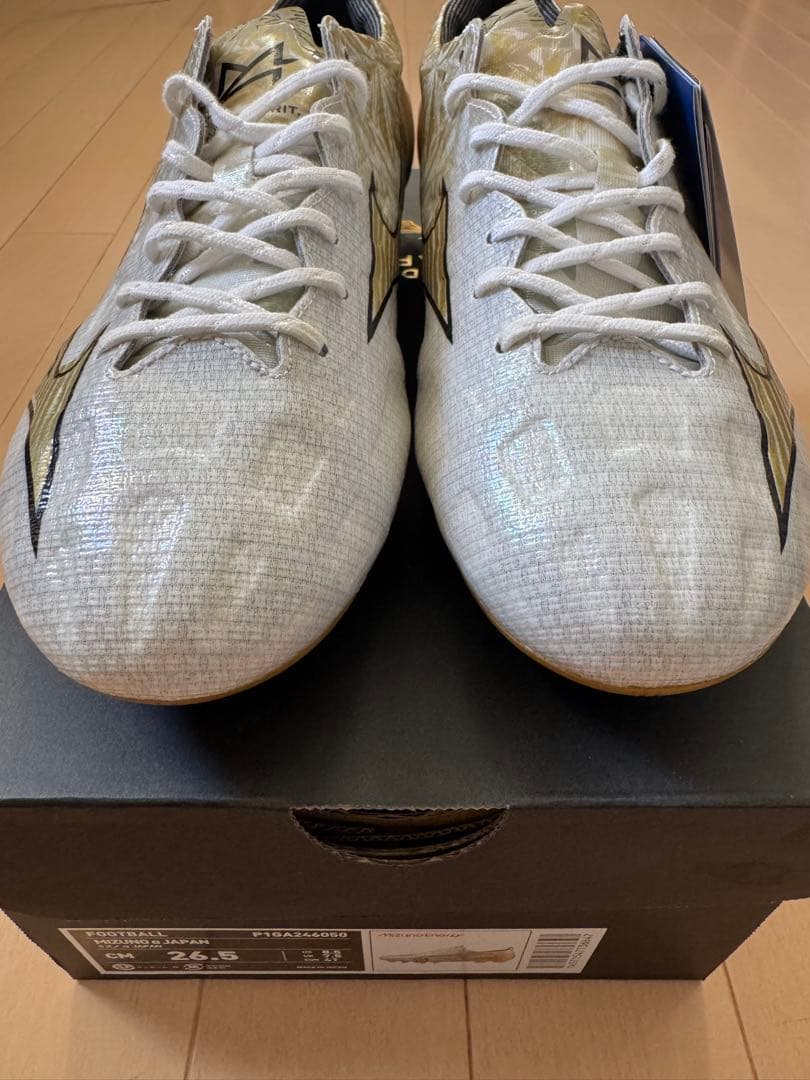 ミズノアルファ JAPAN プリズムゴールド