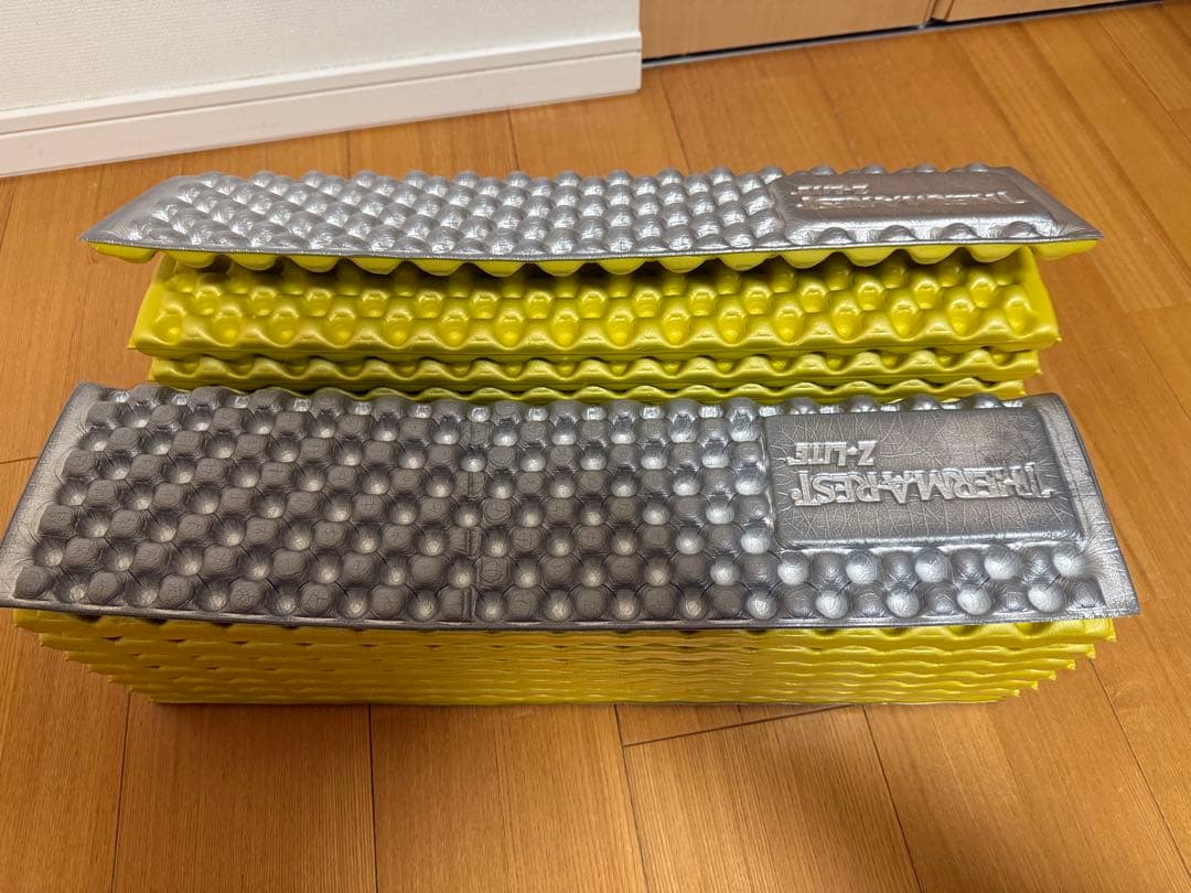 4*バ様 THERM-A-REST サーマレスト　Z ライトソル R 2セットま