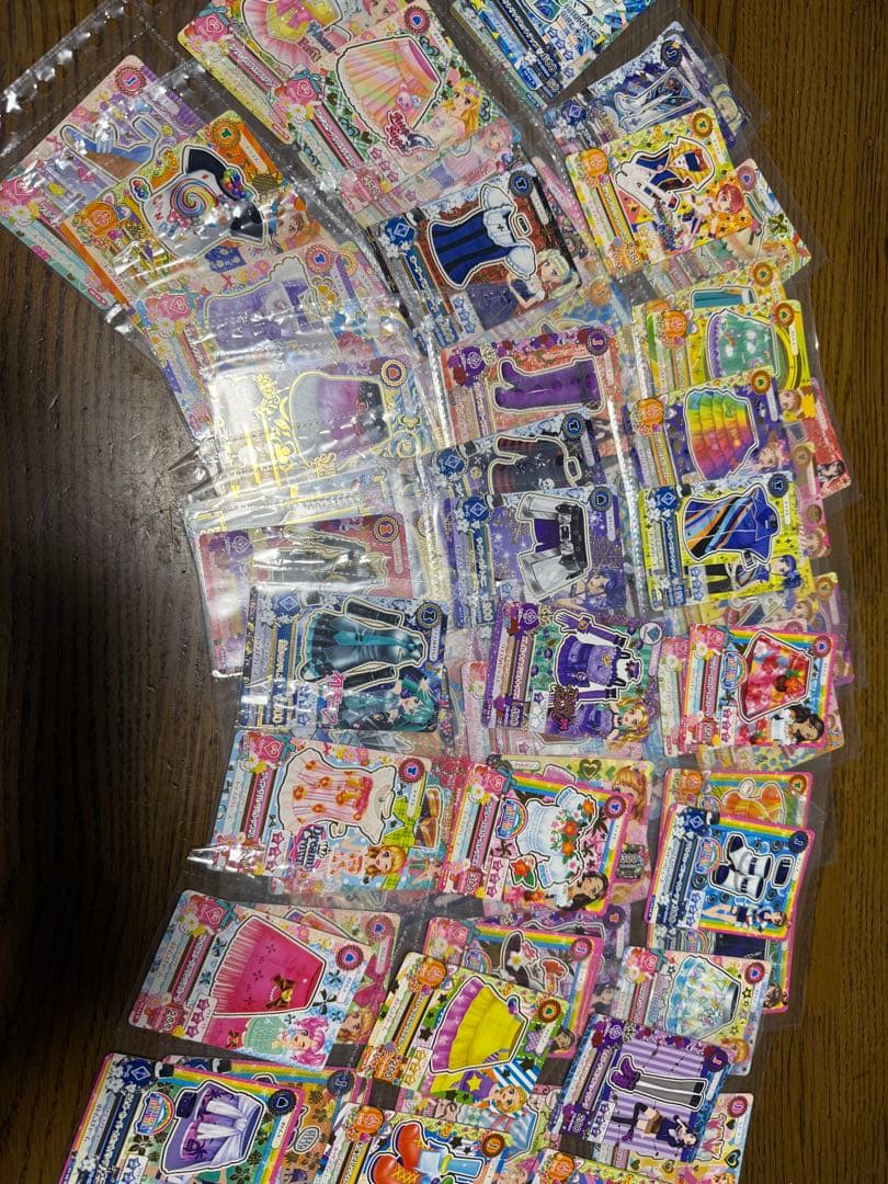 アイカツカードまとめ売り400枚以上！！