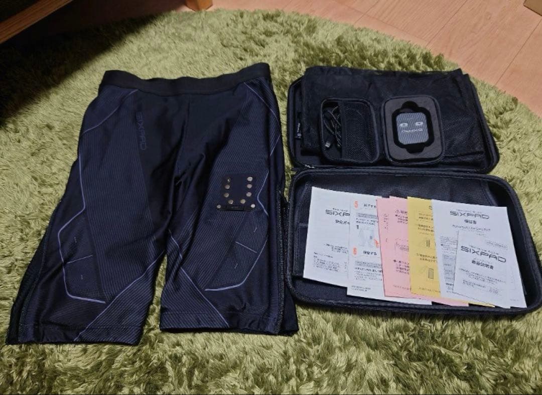 sixpad シックスパッド ヒップ アンド レッグ パンツ ショーツ & M