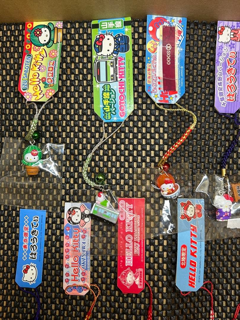 レア　ご当地キティ　根付け　ストラップ　まとめ売り　サンリオ　ハローキティ