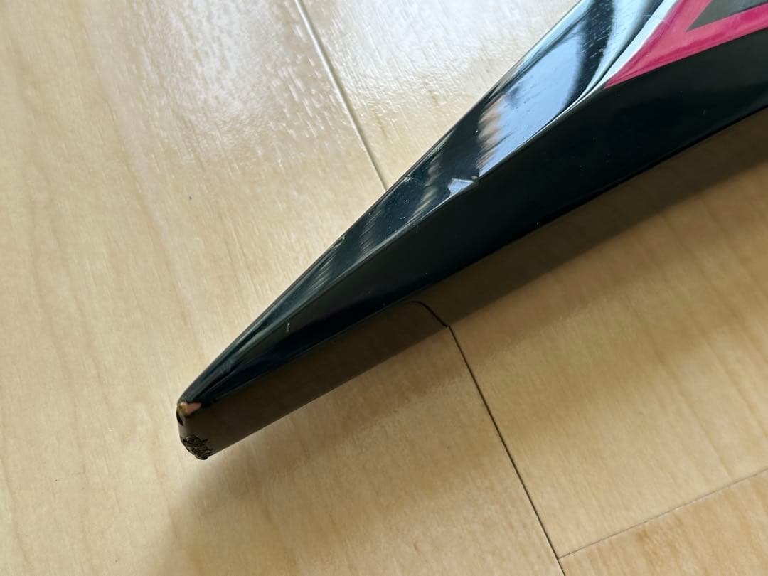 EDWARDS PINK SAWTOOTH、Alexi Laihoモデル