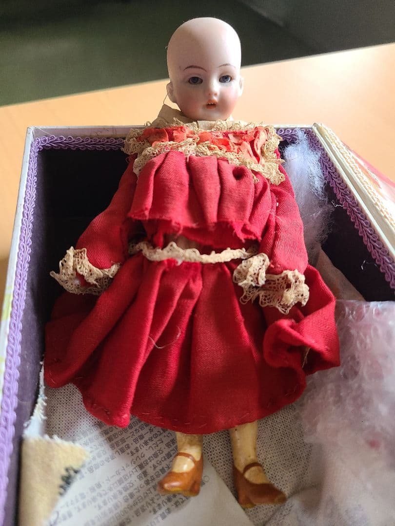 アンティークビスクドール　小さな貴婦人19cmほど　ミニョネット