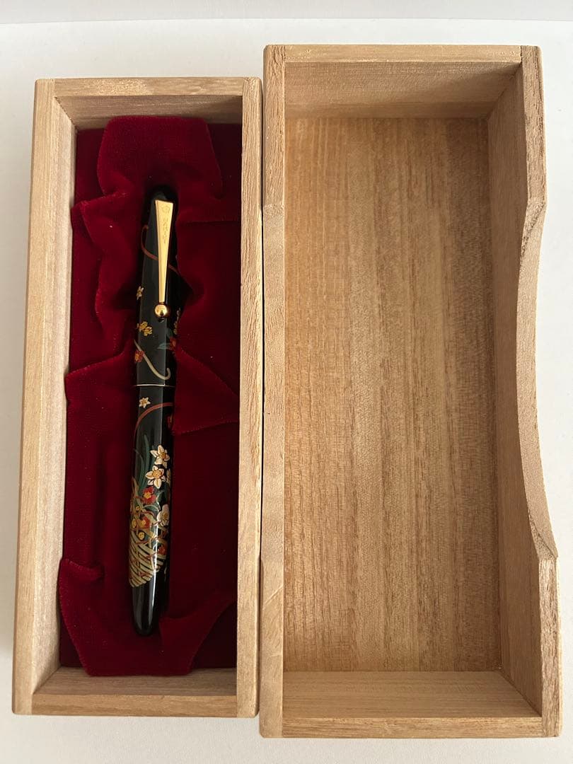 未使用 PILOT パイロット 漆蒔絵 万年筆 14K 花籠 FN-5M-HA