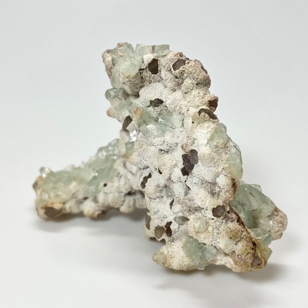 グリーンアポフィライト　魚眼石　鉱物標本　原石　天然石　ストーン　インド