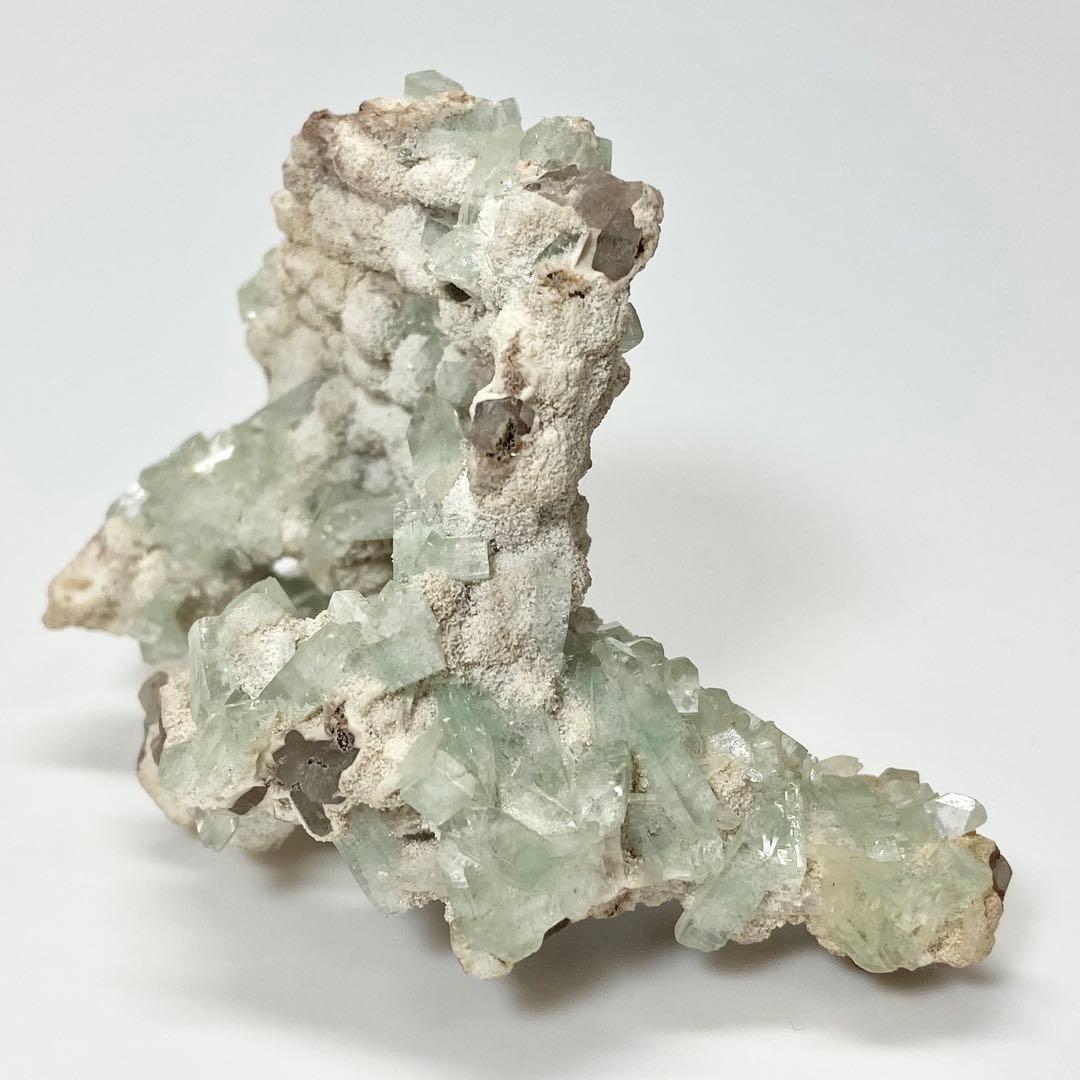 グリーンアポフィライト　魚眼石　鉱物標本　原石　天然石　ストーン　インド