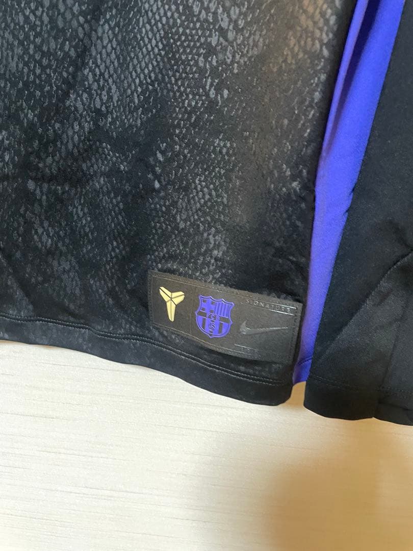 バルセロナ 25/26 アウェイ ストライクドリルトップ コービー ユニフォーム