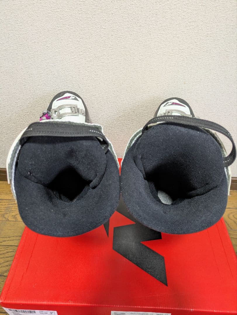 Nordica スキー用ブーツ 25.5 女性用