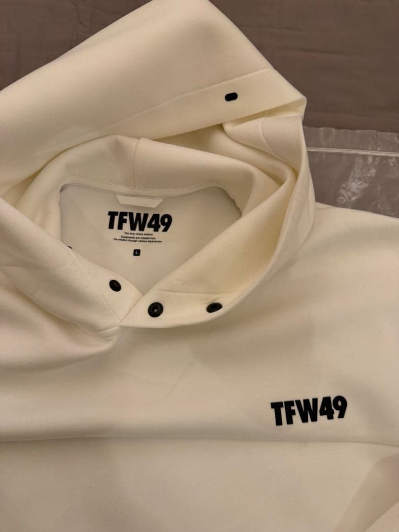 メンズウェア TFW49 CARDBOARD MATERIAL HOODIE L