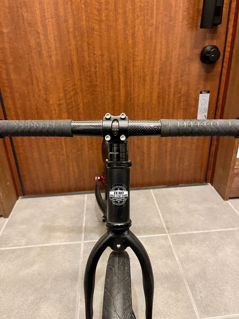 ランバイク　ゼロバイクファクトリー　バランスバイク ブラック/レッド