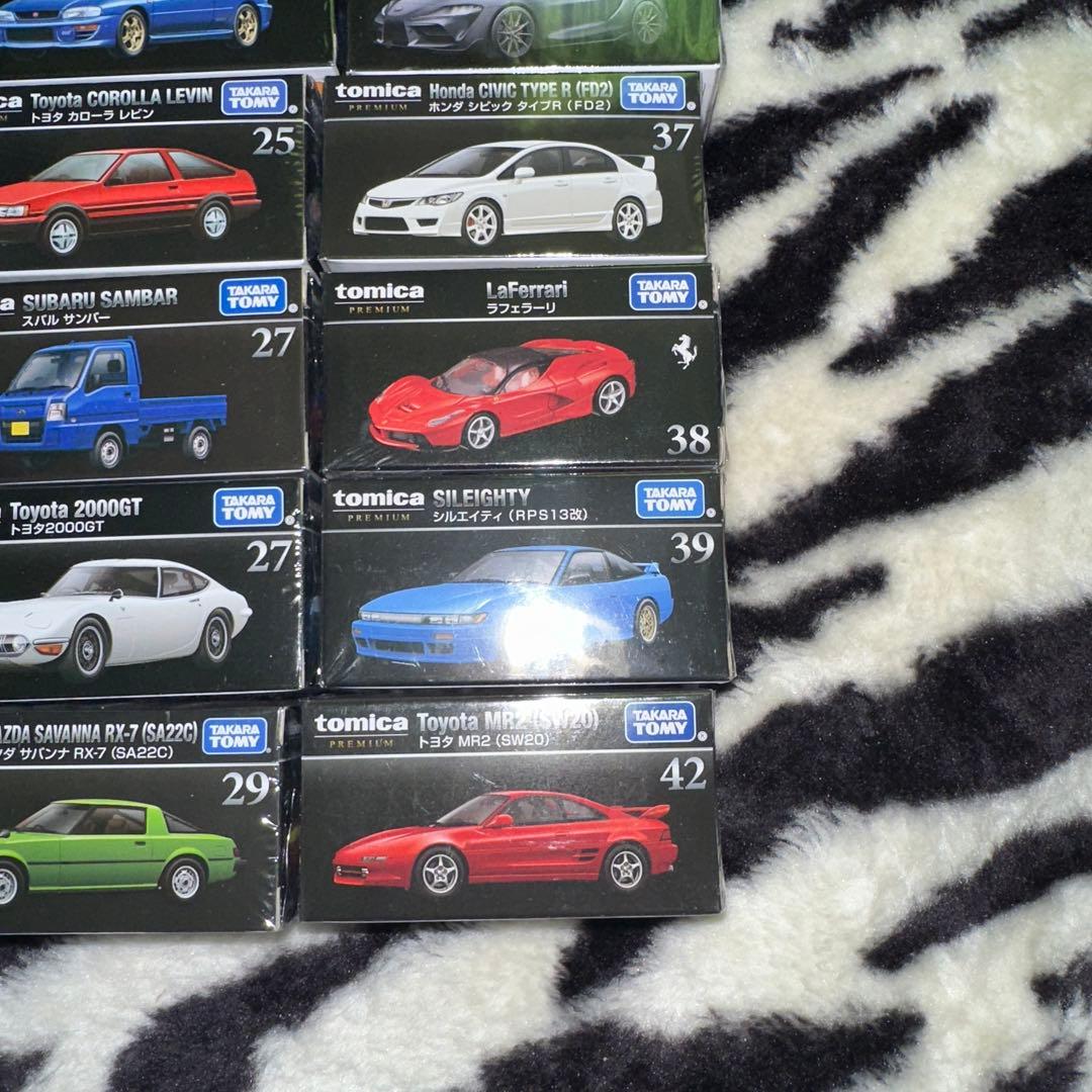 トミカプレミアム24台セット
