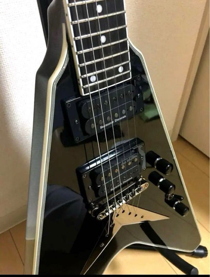 長月螢 エピフォン デイヴムステイン フライングV