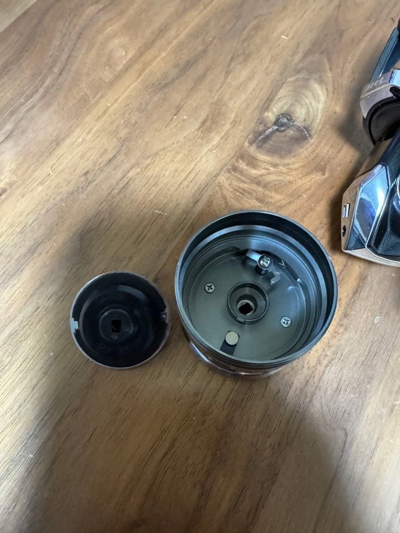 シマノ 23ヴァンキッシュ C2000S エリアトラウト　カーボンハンドル