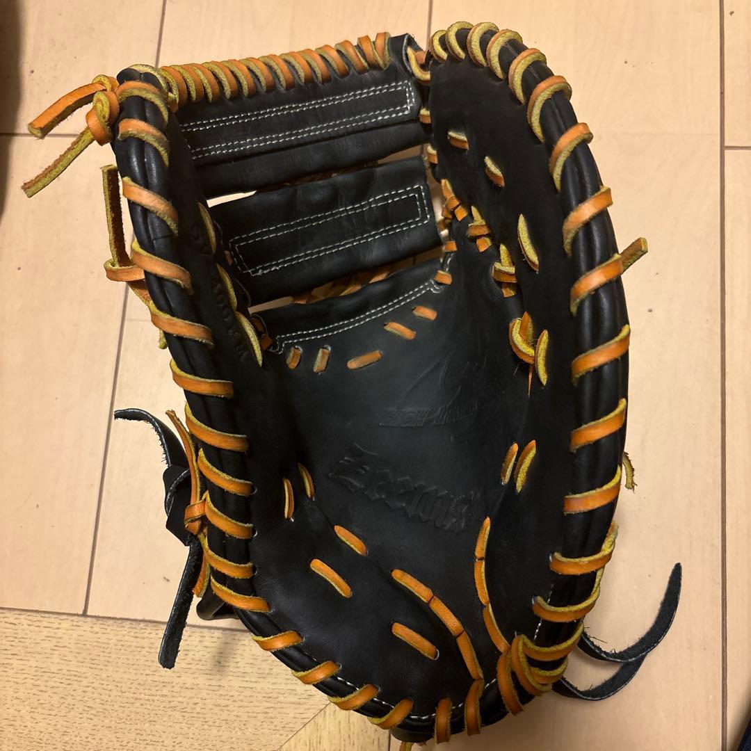 硬式野球グローブ 黒 レザー