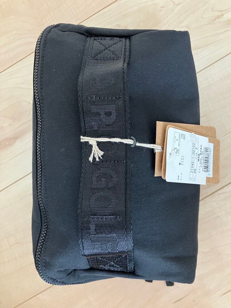 ちゃこさん専用　A.P.C. 黒 ナイロンポーチ