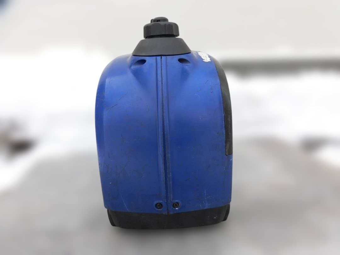 送料無料・・・インバーター発電機 YAMAHA EF900is