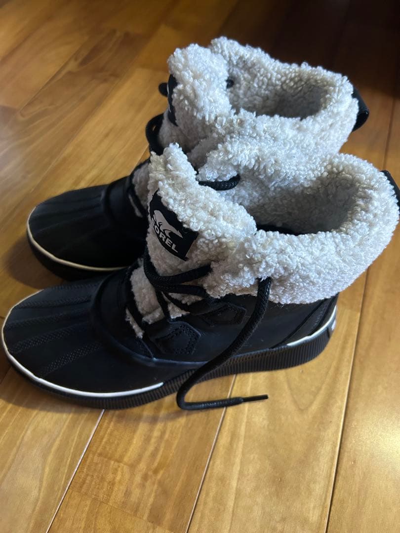 ソレル　アウトアンドアバウト4　チルズ　黒　25cm ２日間使用