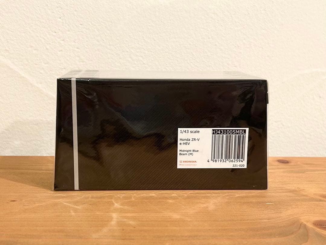 ホンダ ZR-V e:HEV 1/43 ミッドナイトブルービーム ミニカー