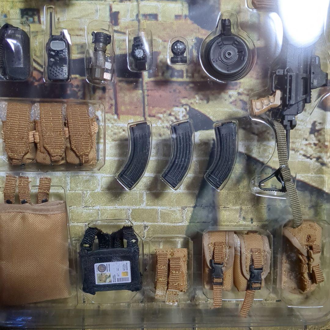 1/6 ホットトイズ P.M.C. Operator 2007 Version