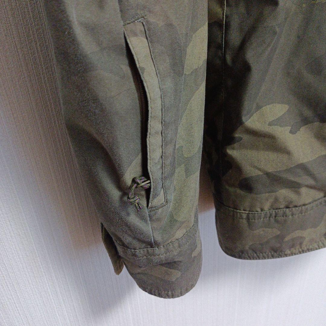 バートン　スノボーウェア　迷彩 メンズ　S　ジャケット