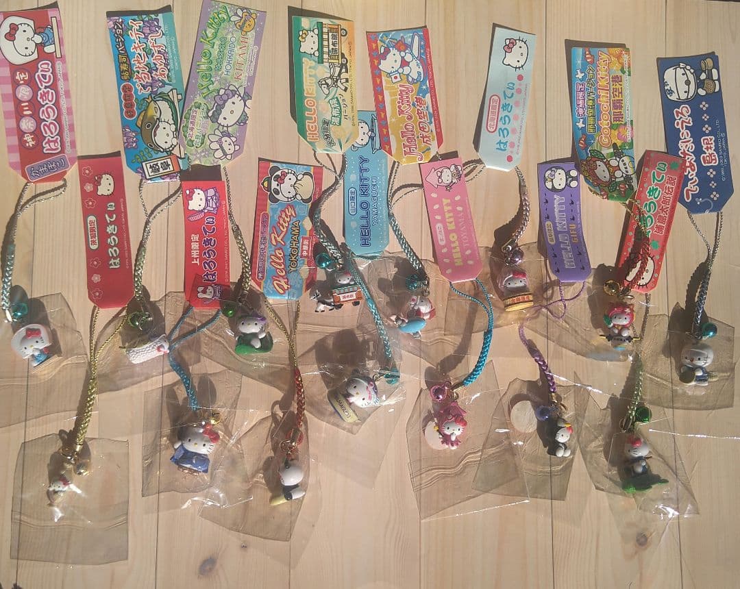 ご当地キティ、根付けストラップ　まとめ売り