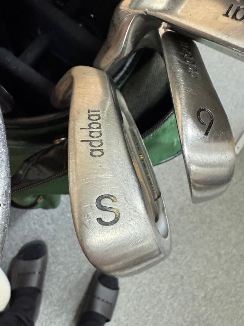 大特価！キャディーバック付　ゴルフクラブフルセット