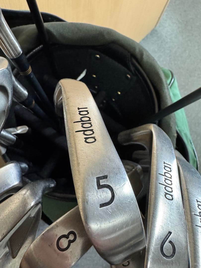 大特価！キャディーバック付　ゴルフクラブフルセット