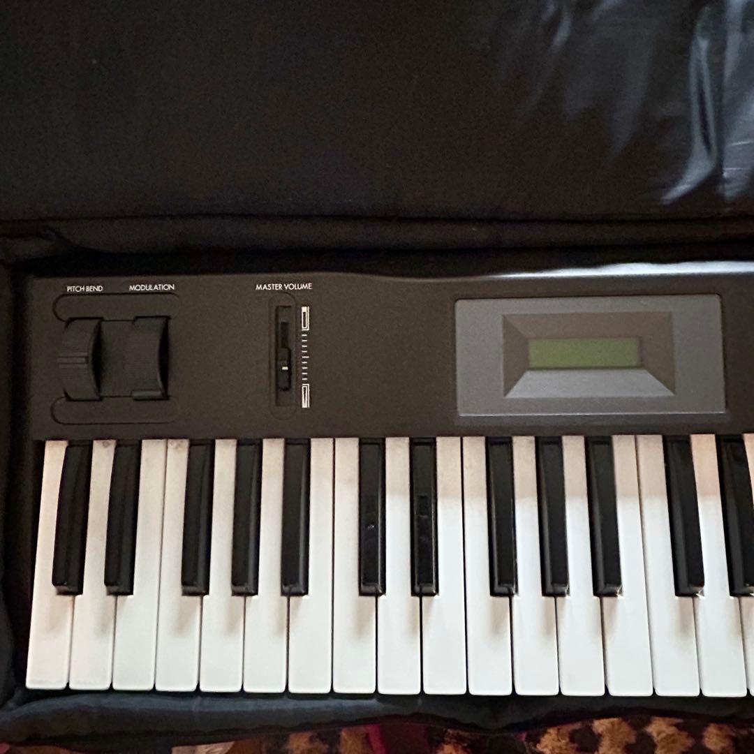 KORG X5D シンセサイザー ケース付き マニュアル有 61鍵 美品