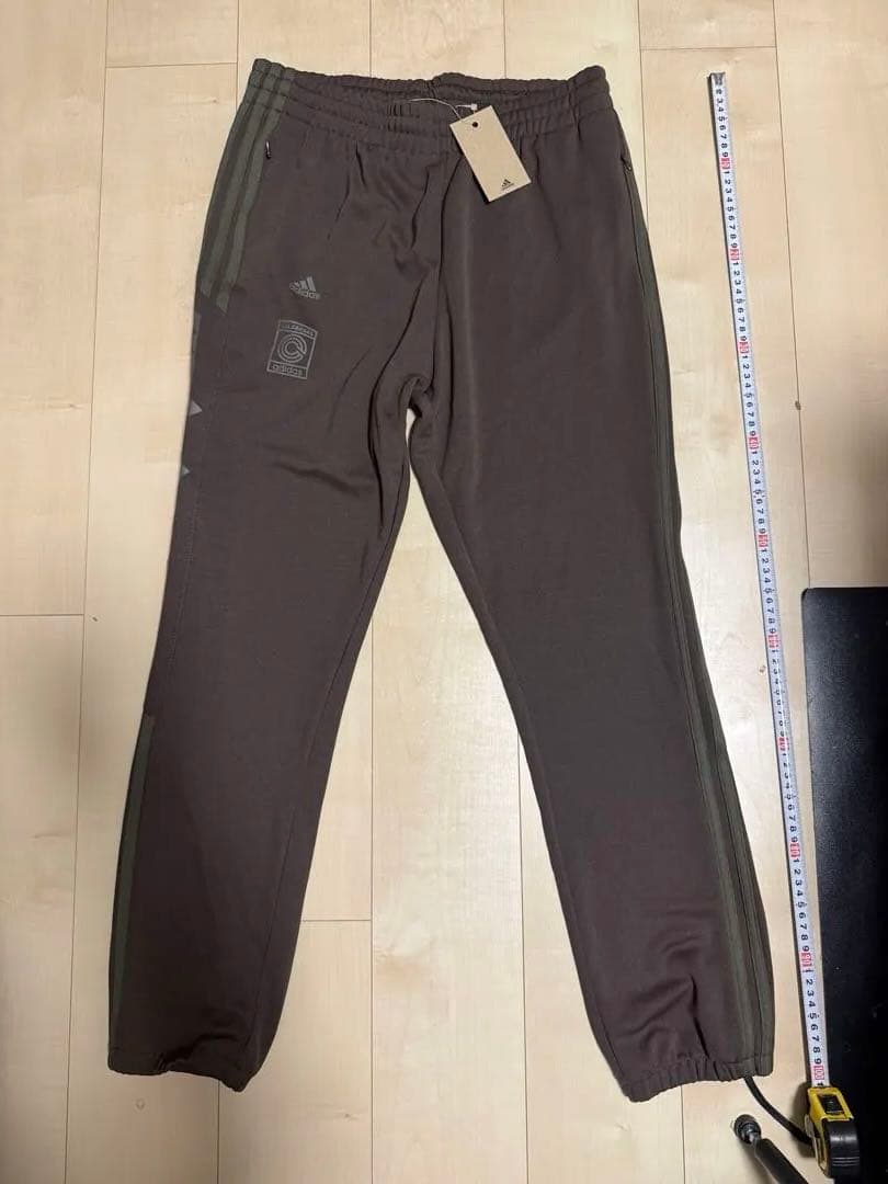 【新品タグ付き】adidas CALABASAS メンズ　M