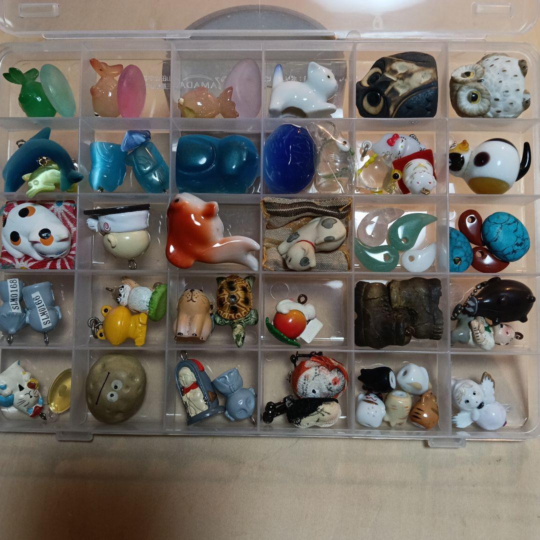 200.動物・キャラクター フィギュアセット .梟、猫、イルカ、かえる、55個