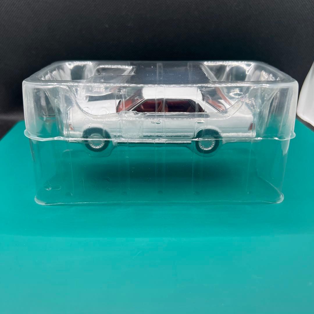 セドリック1987 トミカリミテッドヴィンテージ ネオ　LV-N43 22a 白