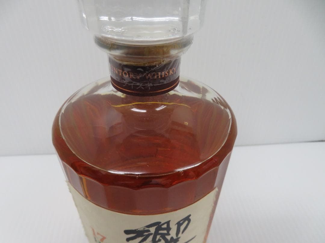 Hibiki　サントリーウイスキー　響　17年　未開栓　　　　　　　　　　038